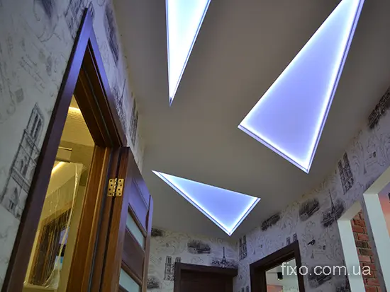 дизайн стелі з підсвіткою