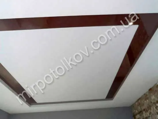 два кольори на одній стелі