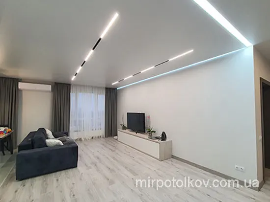 паряща лінія яка зонує в студії