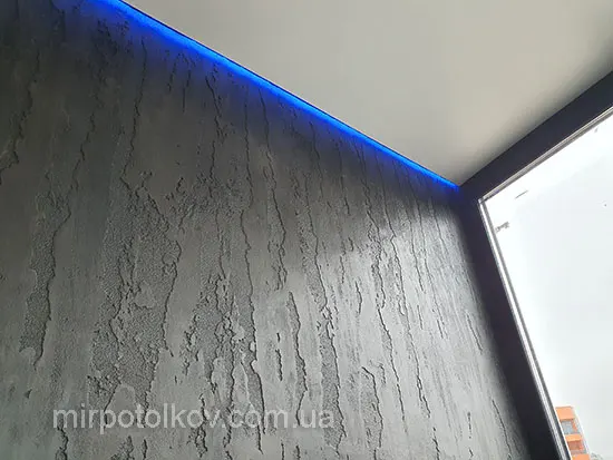 підсвічування стелі змінює колір