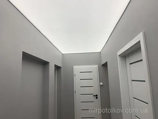 світлова стеля для коридора