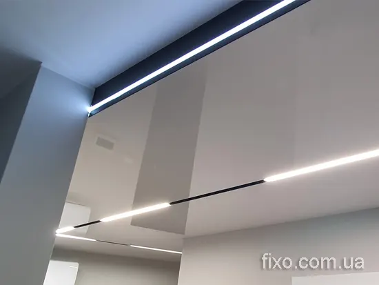 дворівнева стеля в коридорі