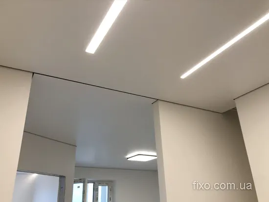 вбудоване світло в стелю